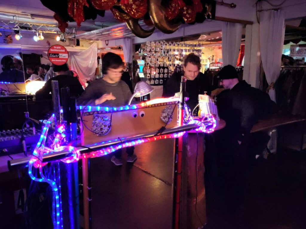 Andreas + Michi checking the beats